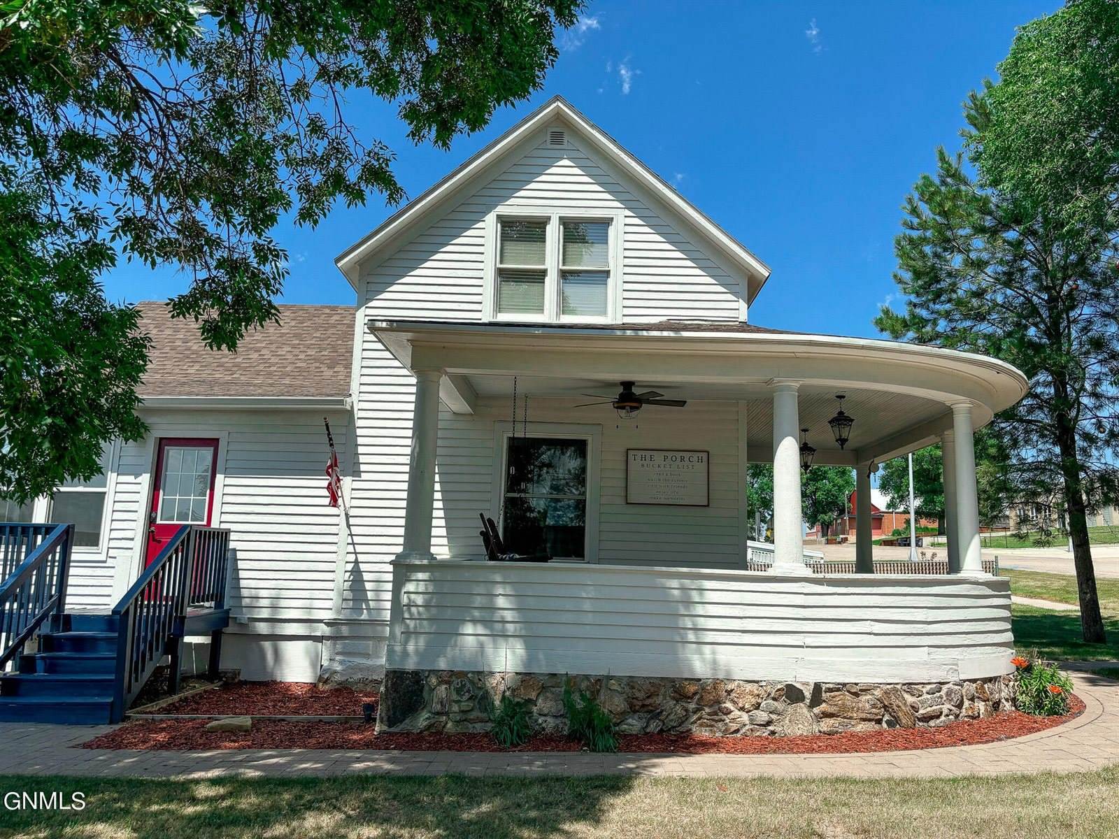 214 College Street, Flasher, ND 58535