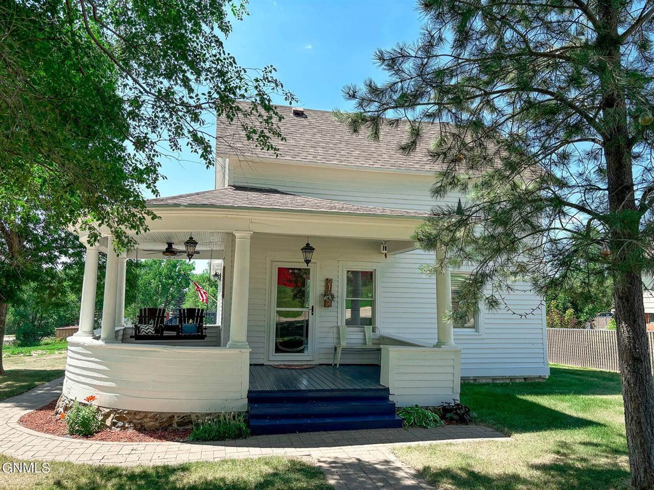 214 College Street, Flasher, ND 58535