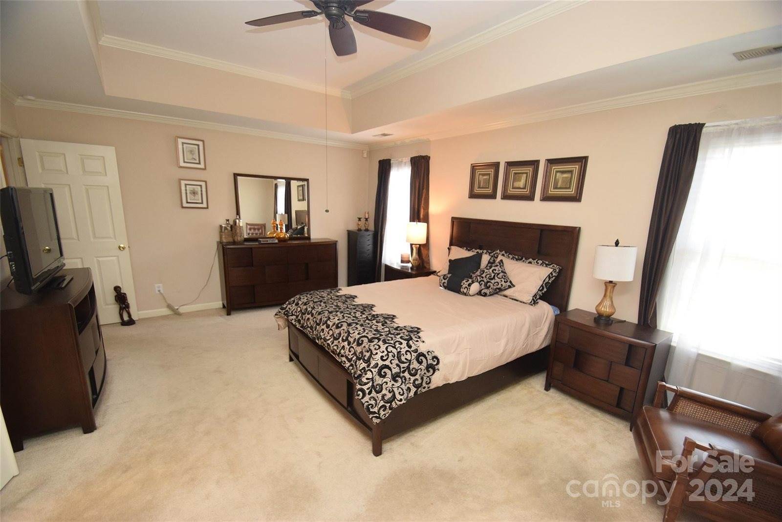 6929 Plough Drive, Charlotte, NC 28227