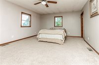 11104 Lakeview, Manhattan, KS 66503