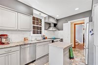 4334 North Ardmore Ave, Shorewood, WI 53211