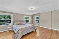 4334 North Ardmore Ave, Shorewood, WI 53211