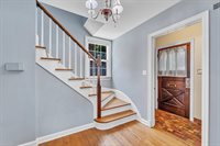 4334 North Ardmore Ave, Shorewood, WI 53211