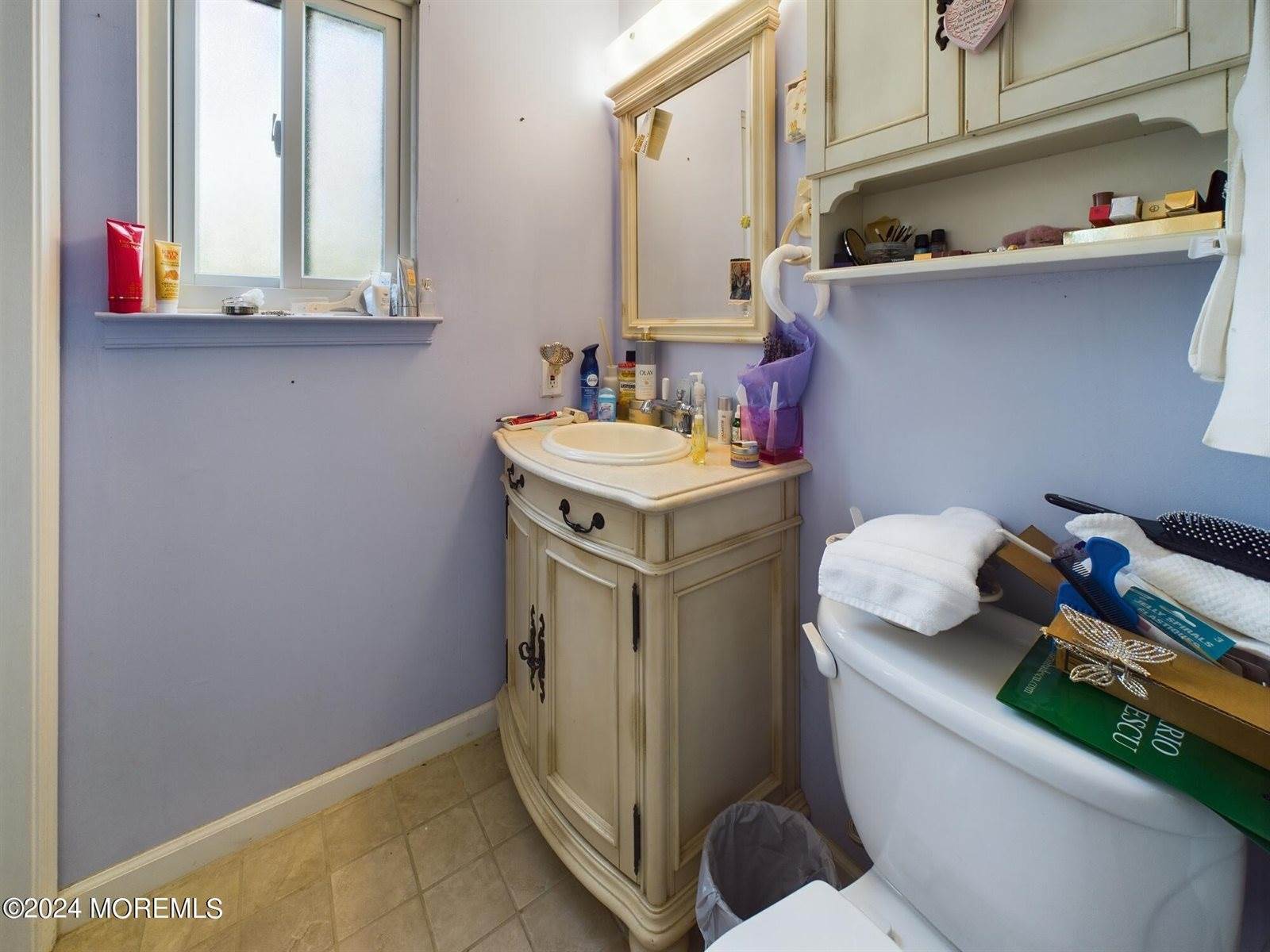 18 Snowdrift Lane, Howell, NJ 07731