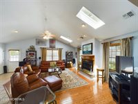 18 Snowdrift Lane, Howell, NJ 07731