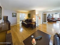 18 Snowdrift Lane, Howell, NJ 07731