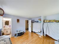 18 Snowdrift Lane, Howell, NJ 07731