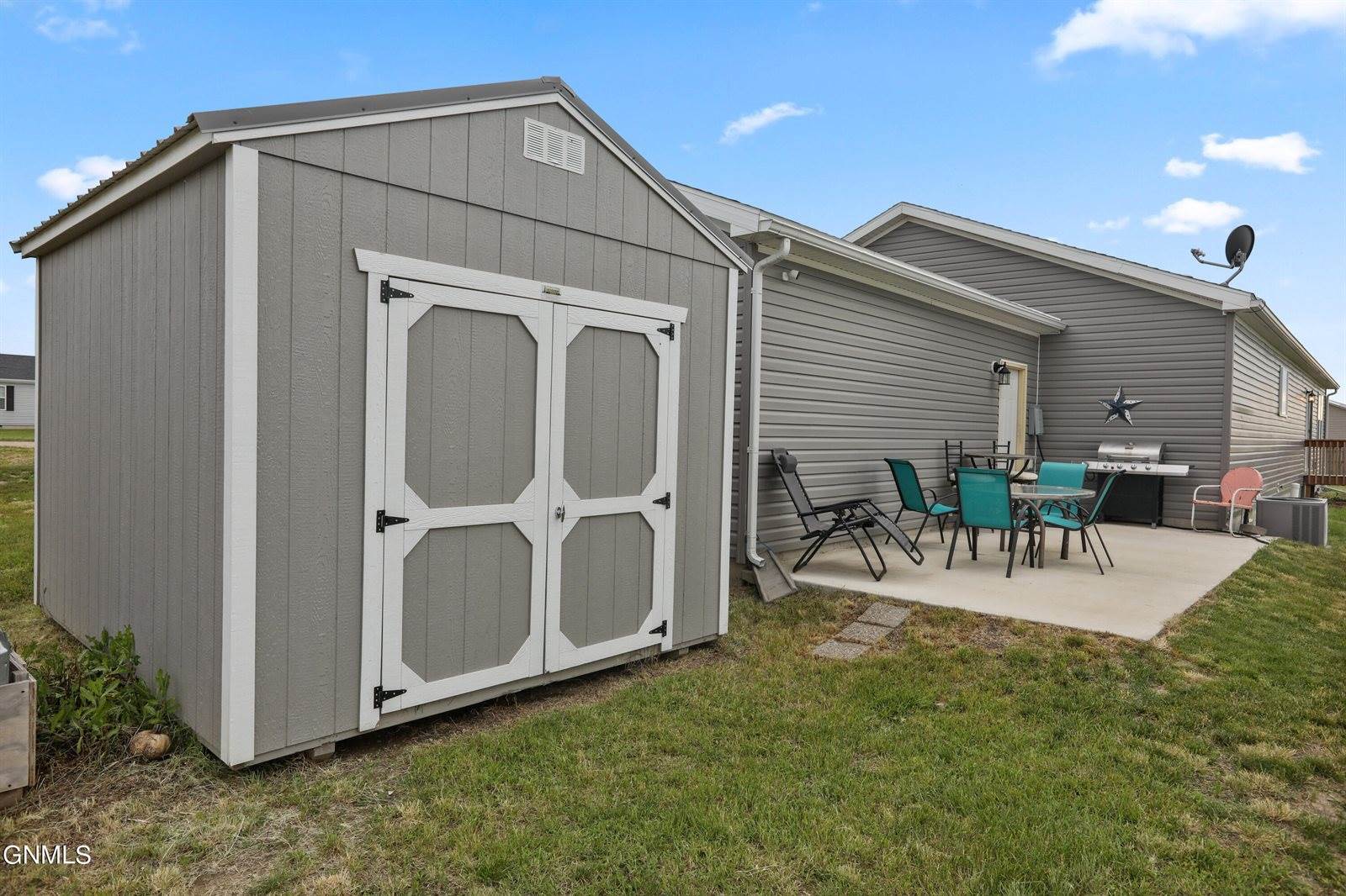 13351 Mountain Mdw Street, Williston, ND 58801