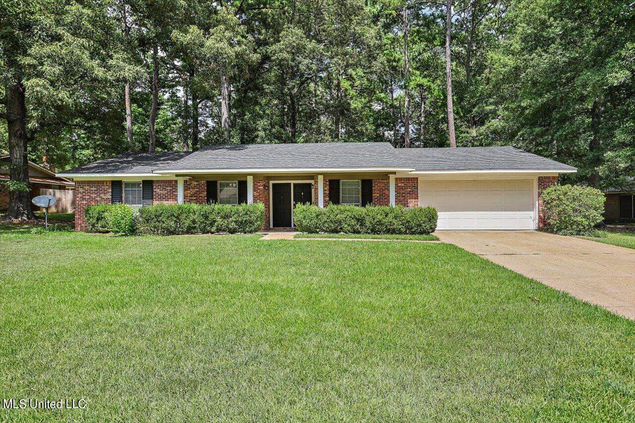 116 Woodgate Drive, Brandon, MS 39042