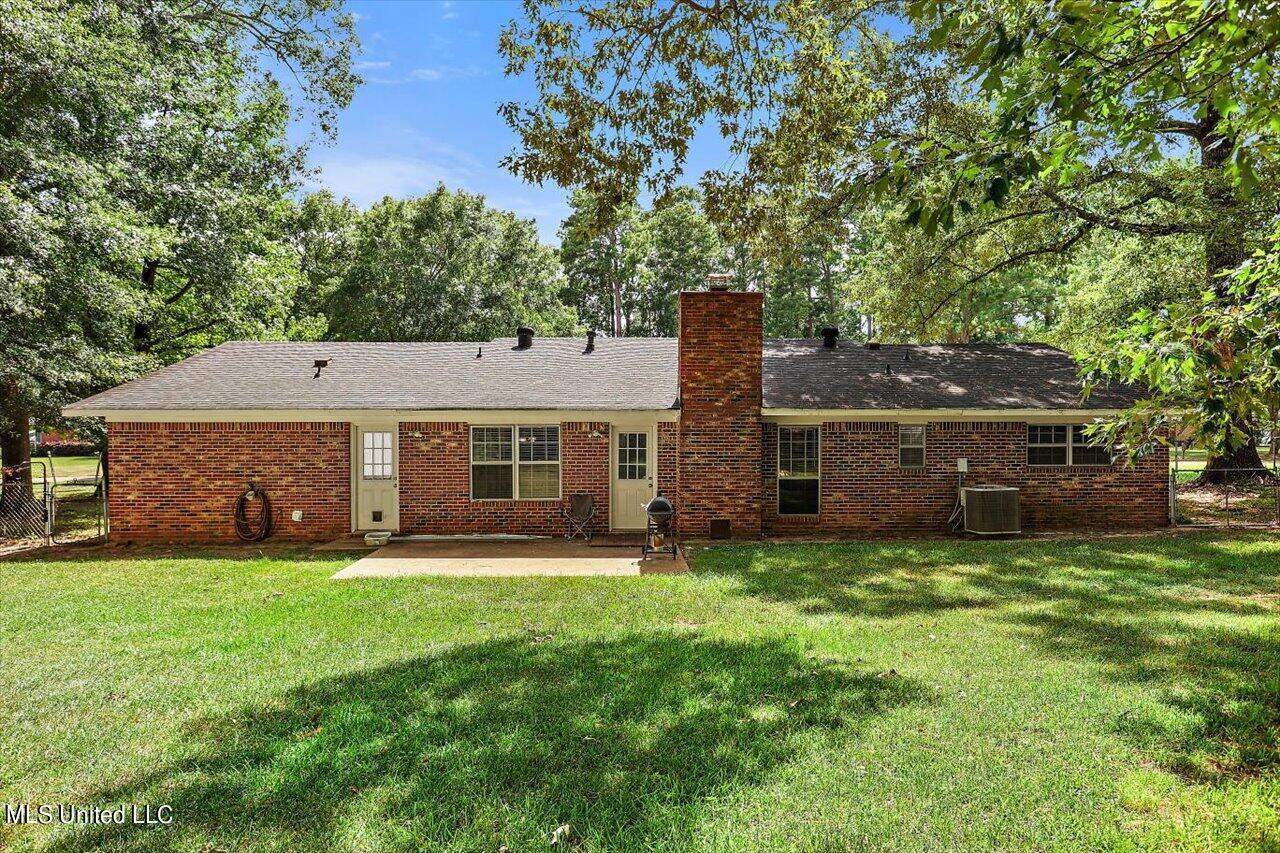 116 Woodgate Drive, Brandon, MS 39042