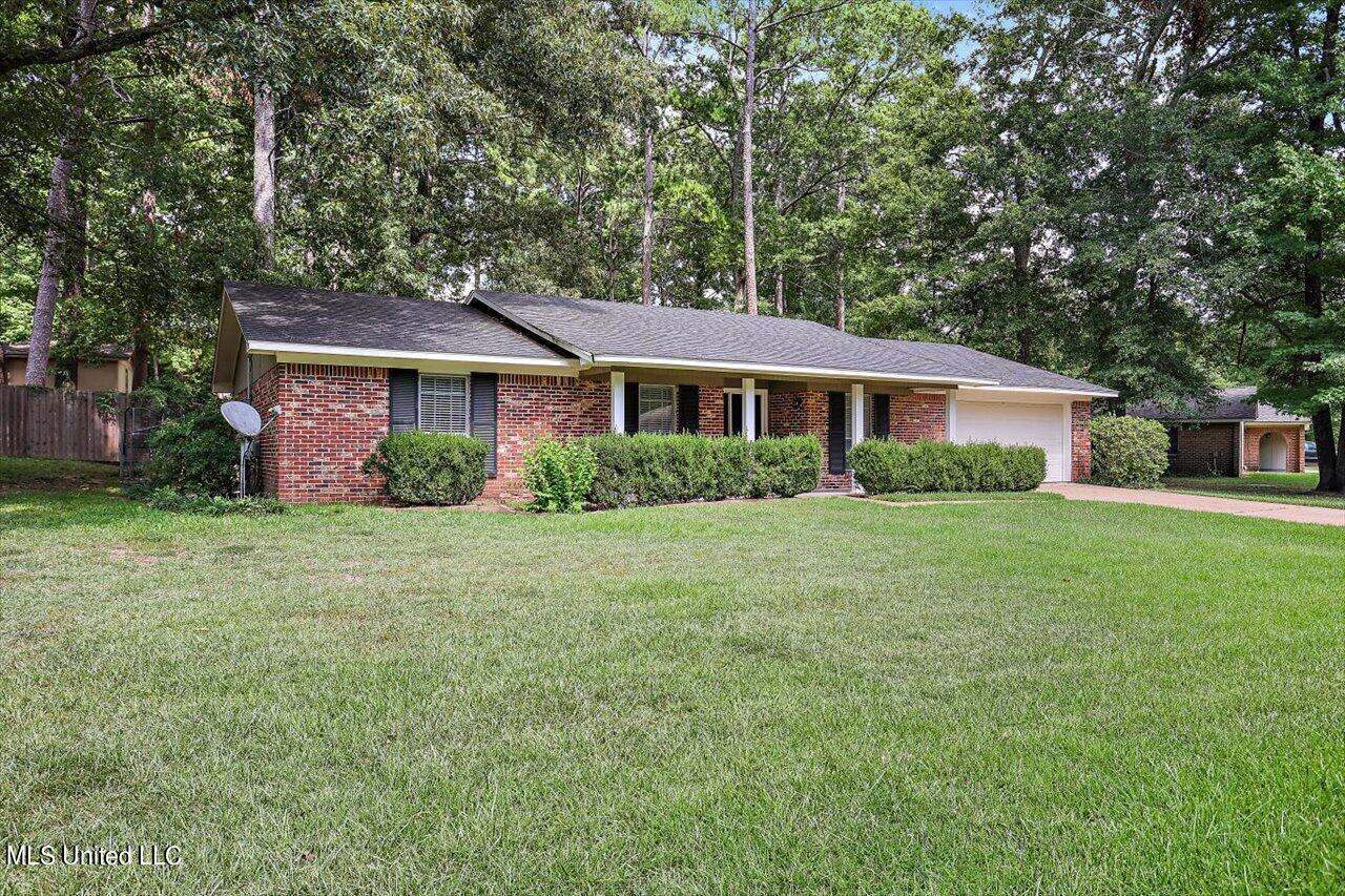 116 Woodgate Drive, Brandon, MS 39042