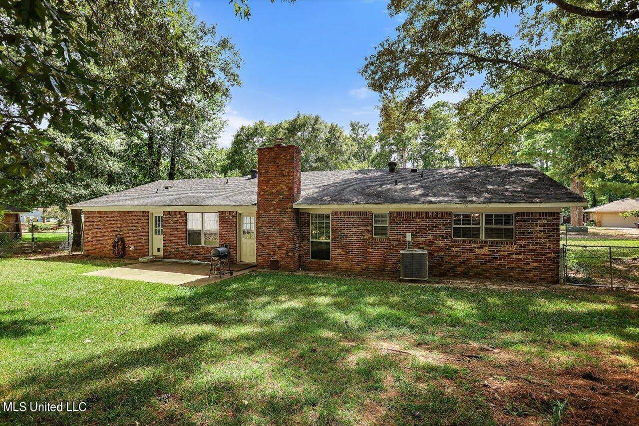 116 Woodgate Drive, Brandon, MS 39042