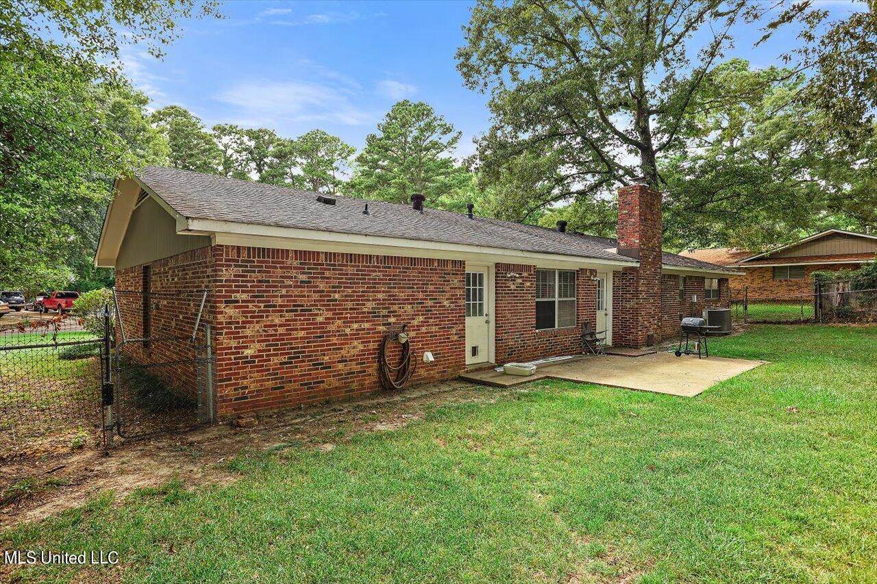 116 Woodgate Drive, Brandon, MS 39042