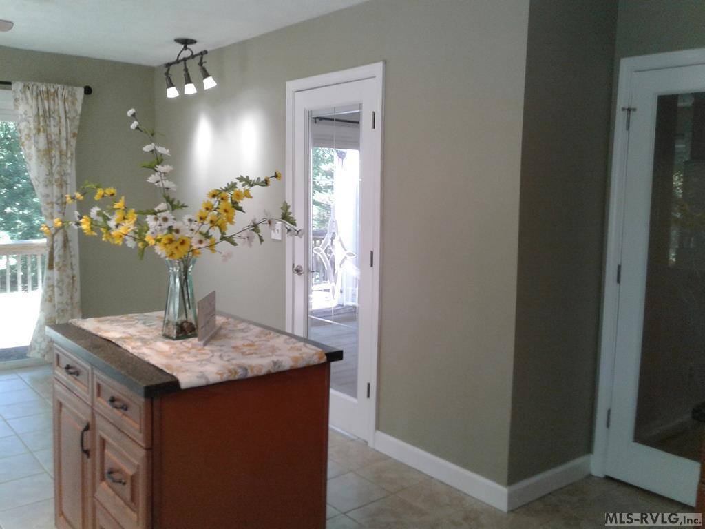 100 Jamestown Lane, Bracey, VA 23919