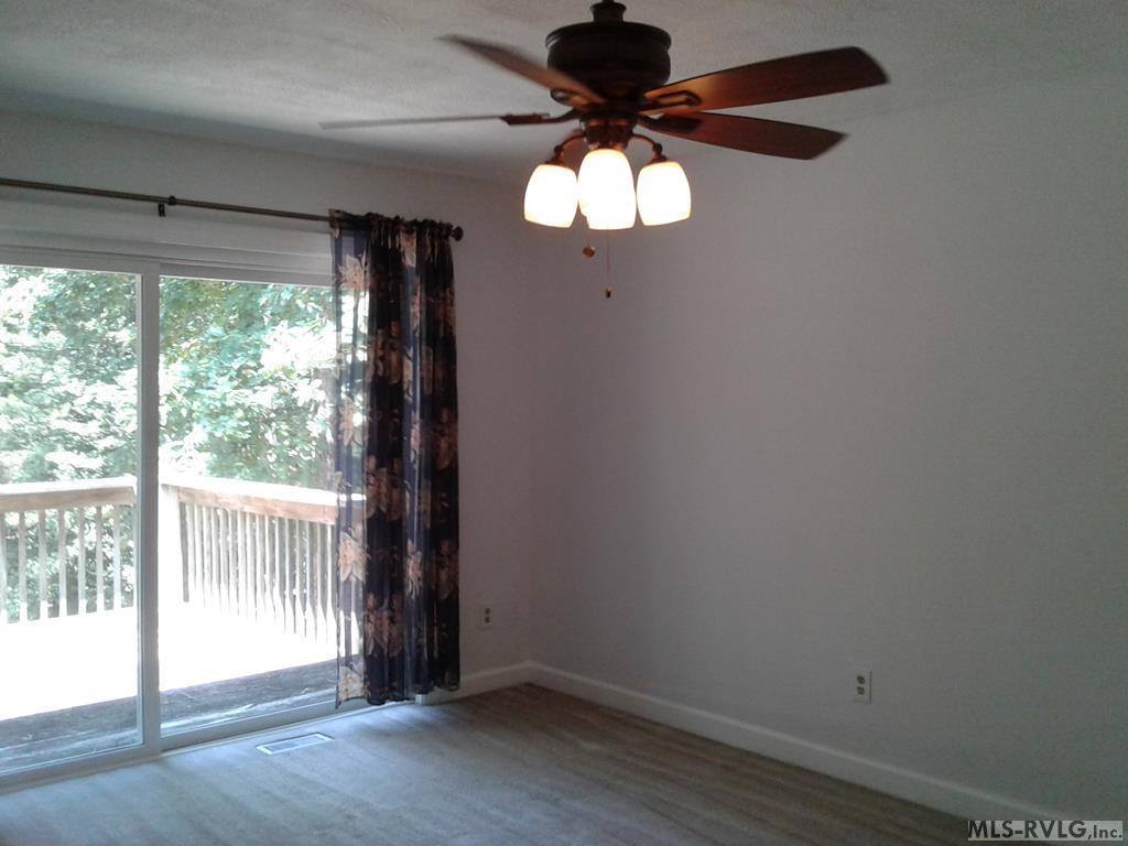 100 Jamestown Lane, Bracey, VA 23919