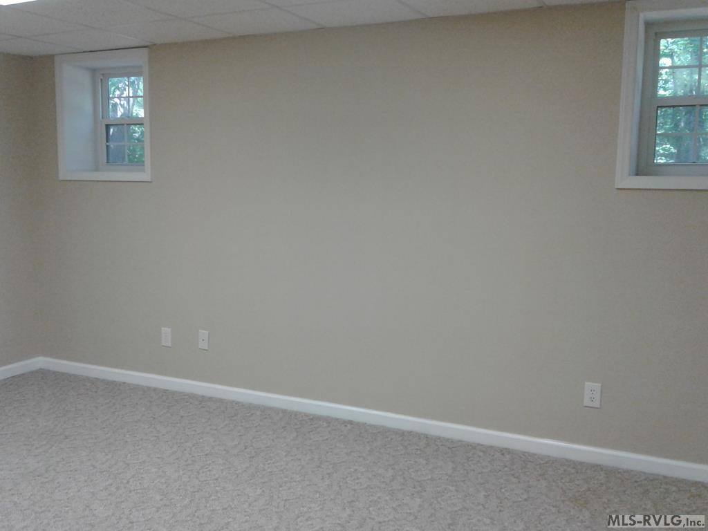 100 Jamestown Lane, Bracey, VA 23919