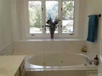 100 Jamestown Lane, Bracey, VA 23919