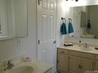 100 Jamestown Lane, Bracey, VA 23919