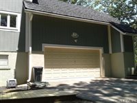 100 Jamestown Lane, Bracey, VA 23919