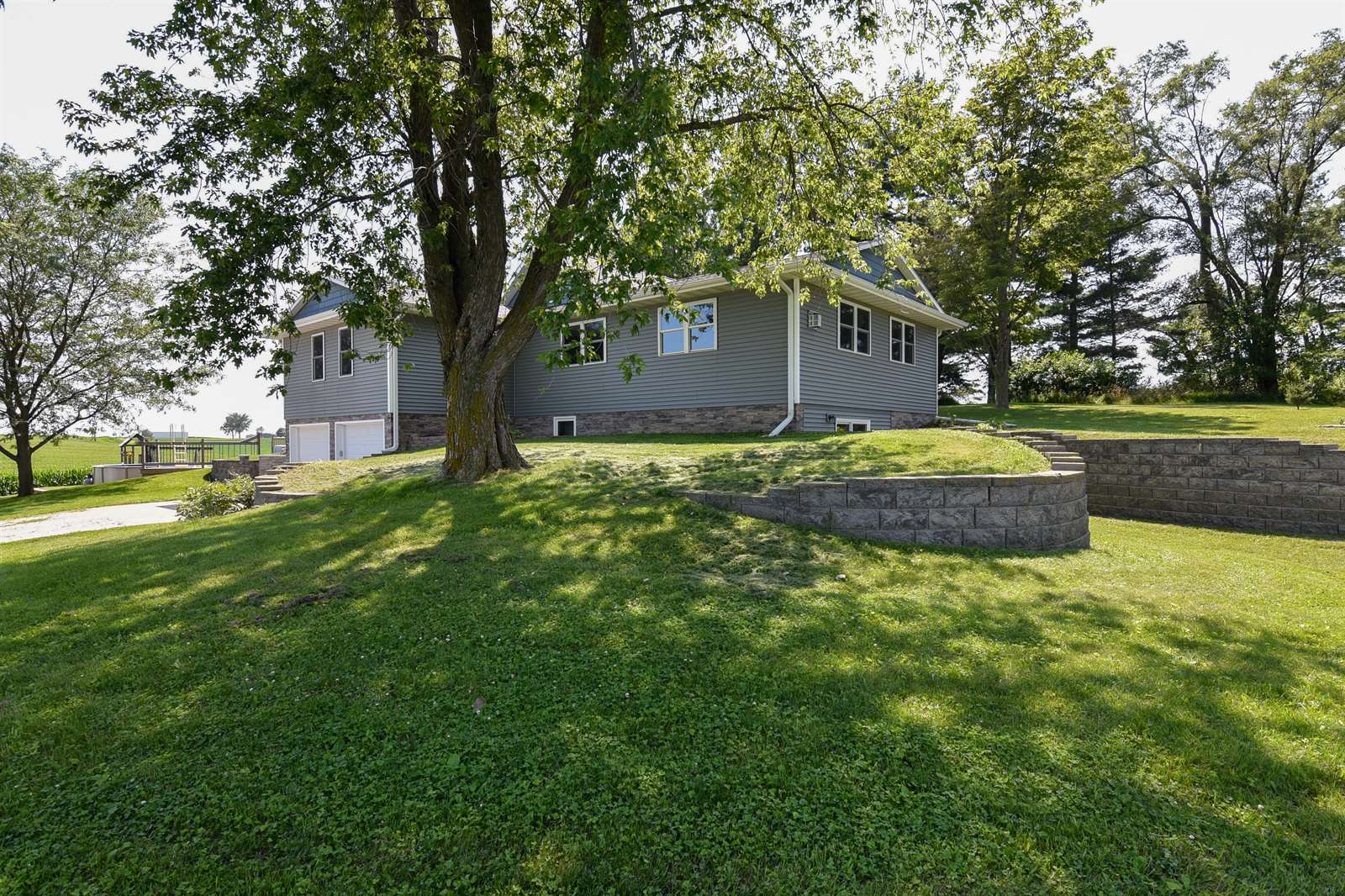 1767 T Avenue, South Amana, IA 52334