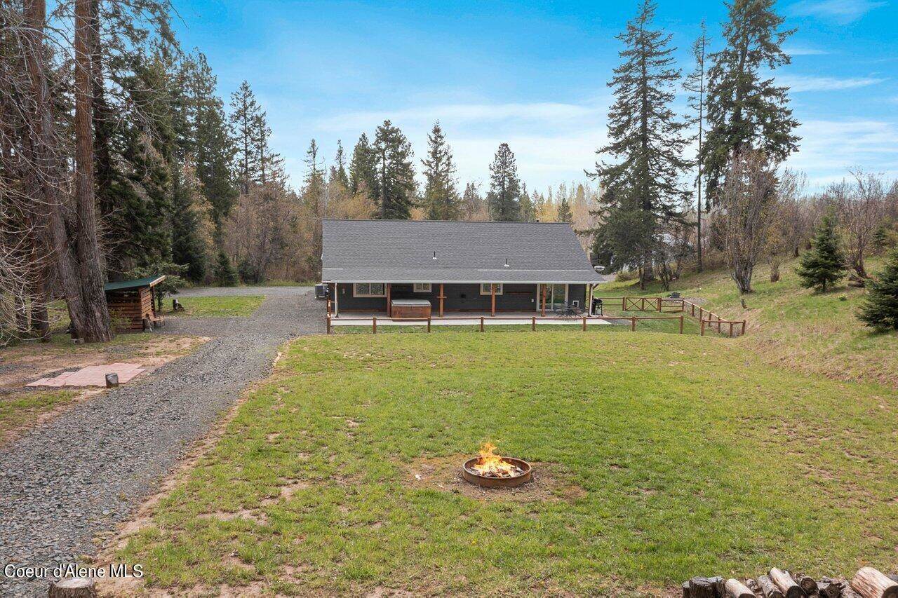 17592 South Graysons Way, Coeur d'Alene, ID 83814