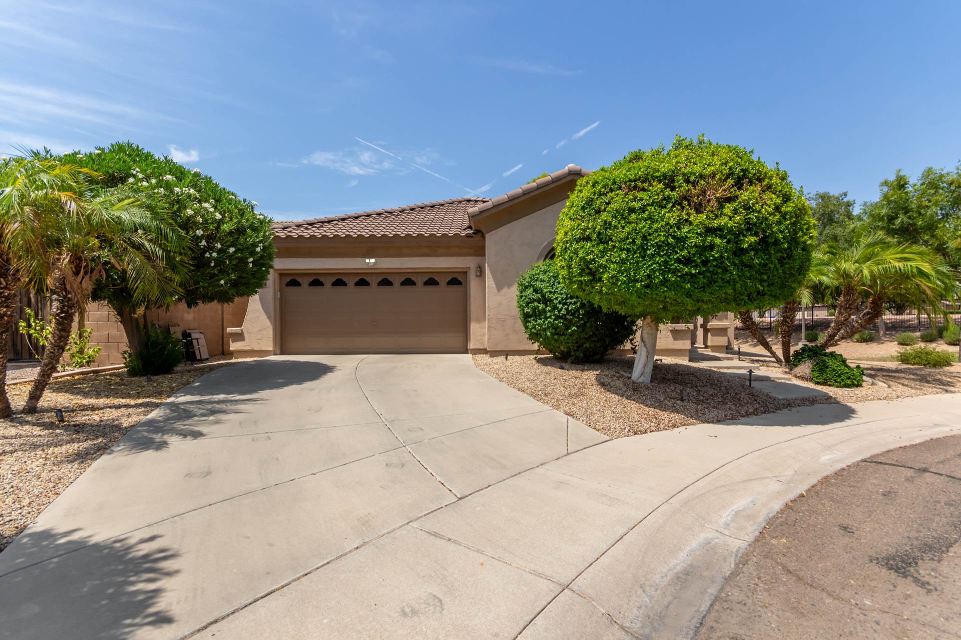 2074 E Hulet Pl, Chandler, AZ 85225