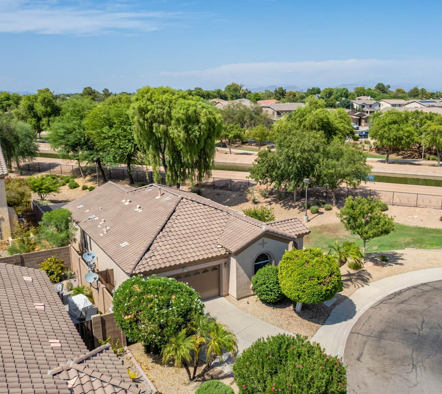 2074 E Hulet Pl, Chandler, AZ 85225