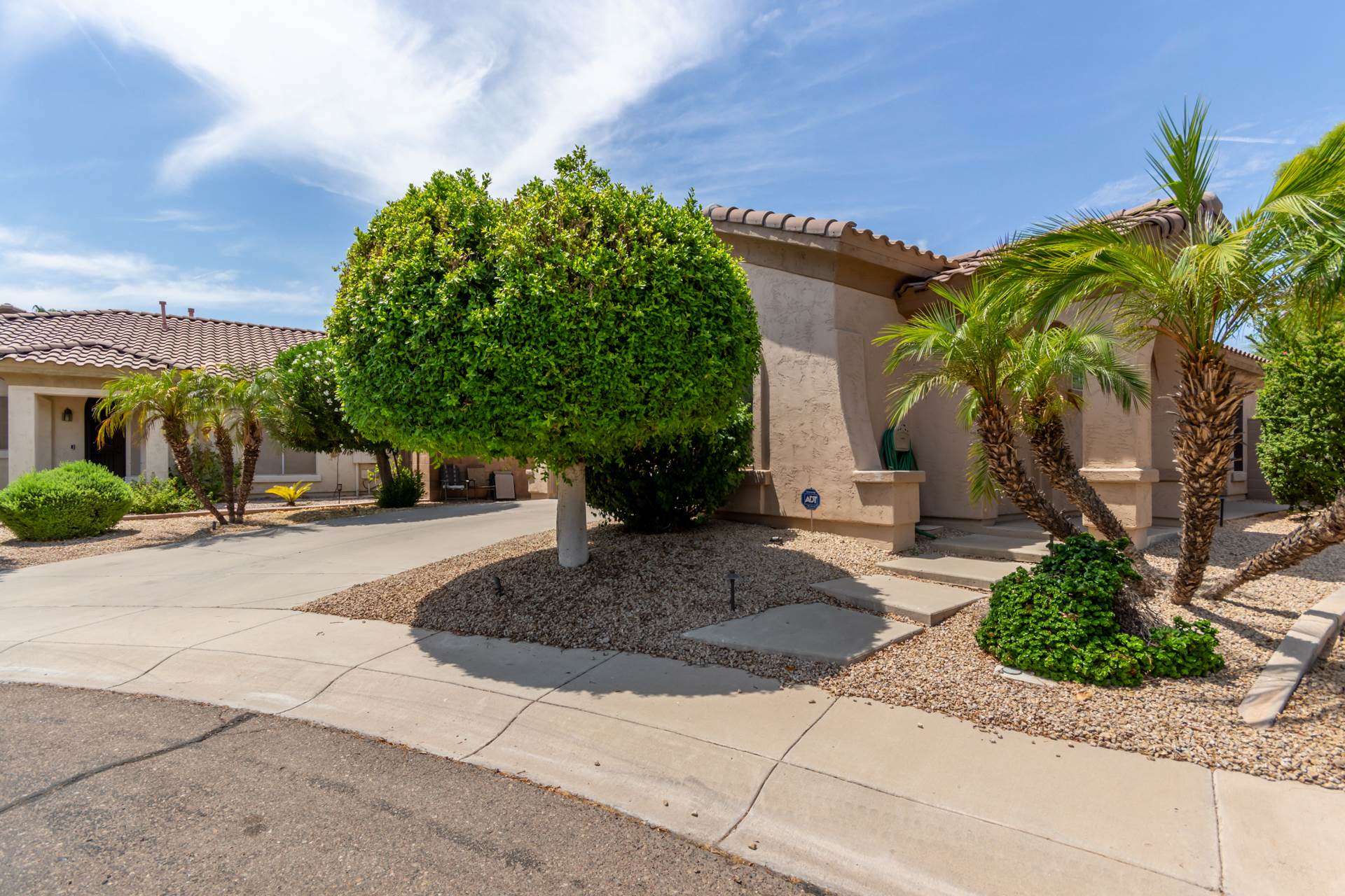 2074 E Hulet Pl, Chandler, AZ 85225