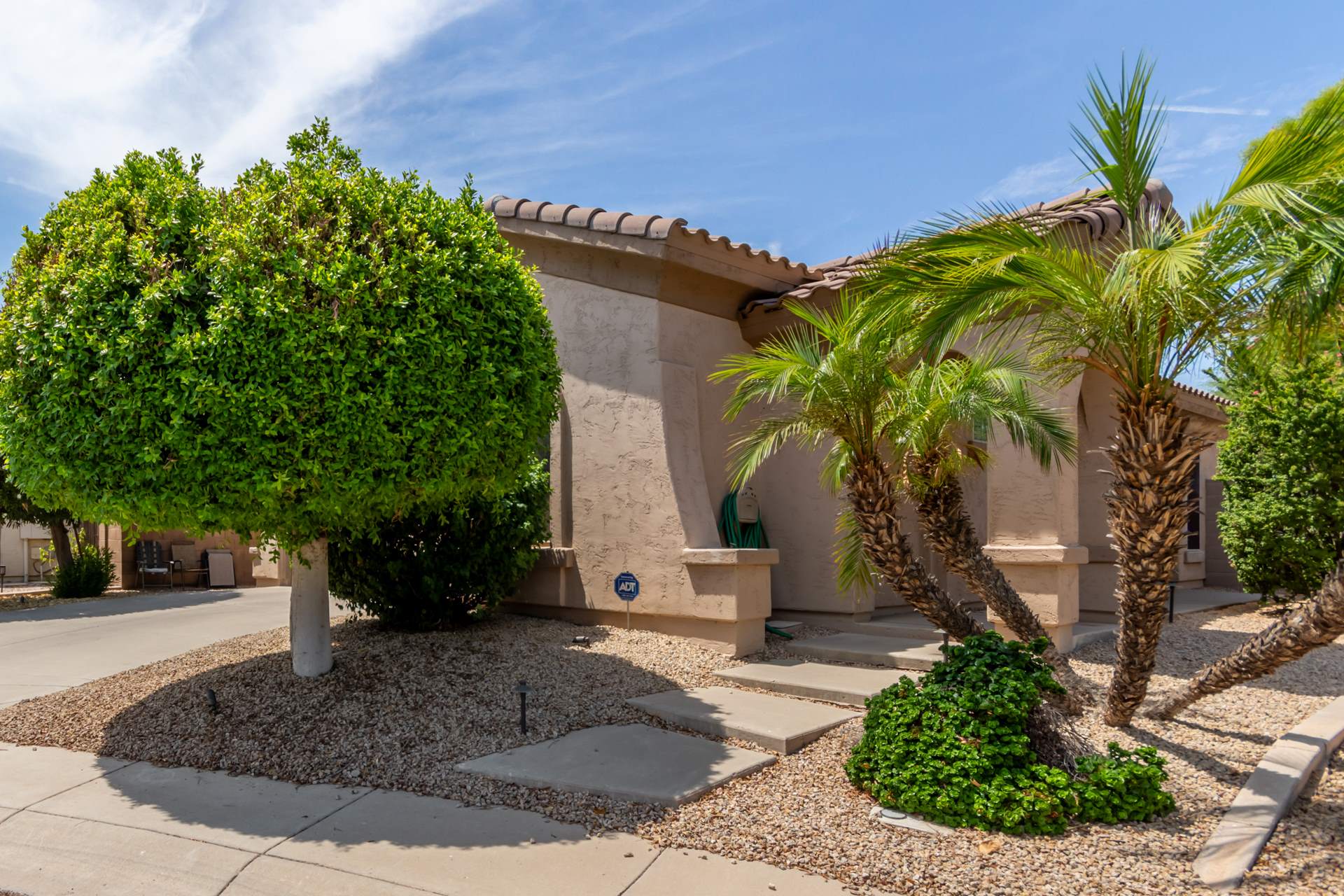 2074 E Hulet Pl, Chandler, AZ 85225