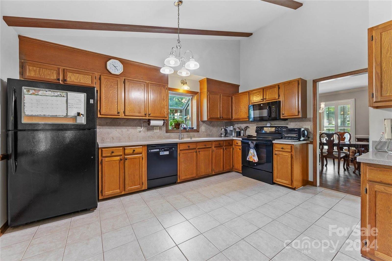 200 Wainsley Place, Matthews, NC 28105