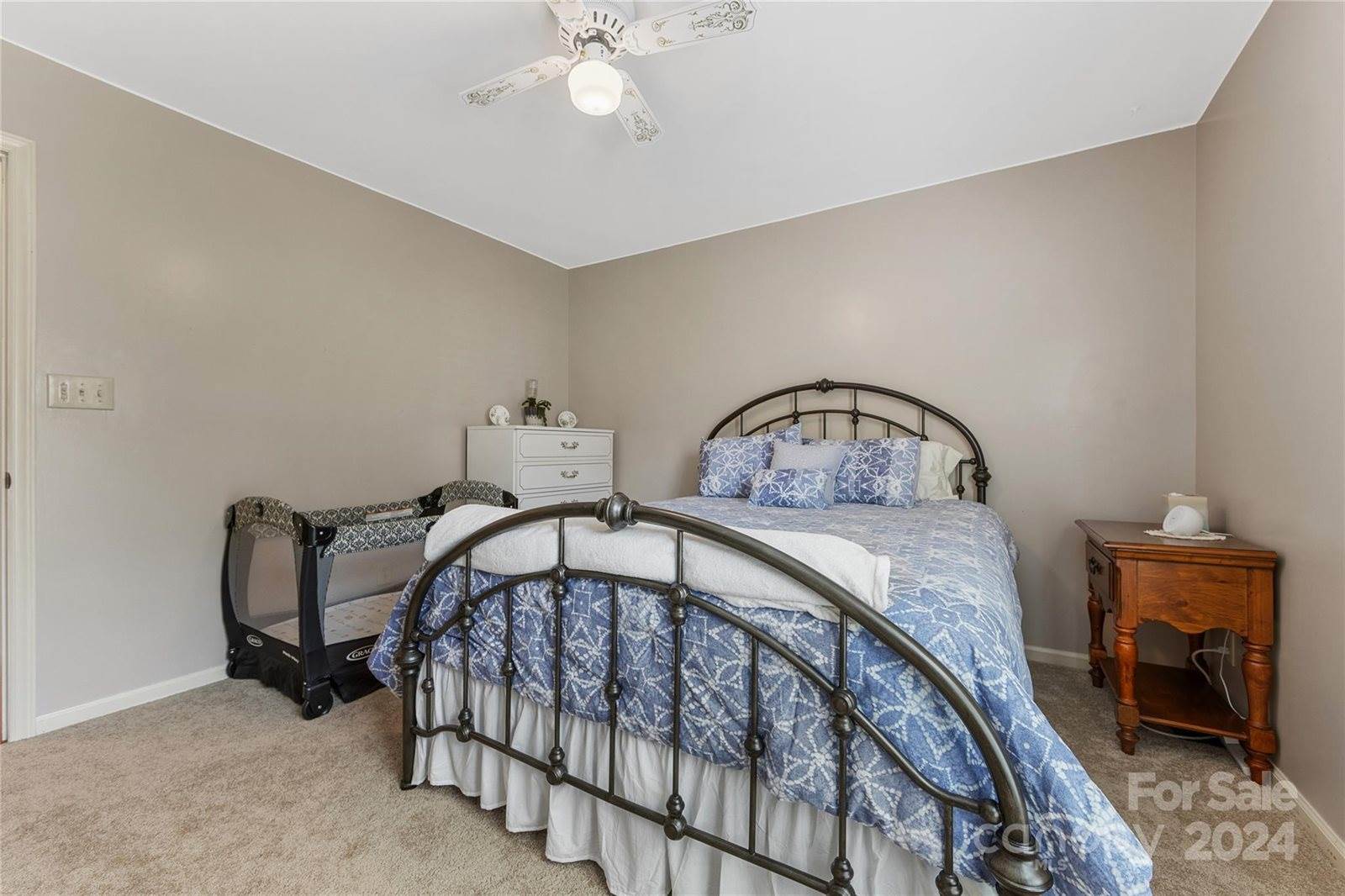 200 Wainsley Place, Matthews, NC 28105