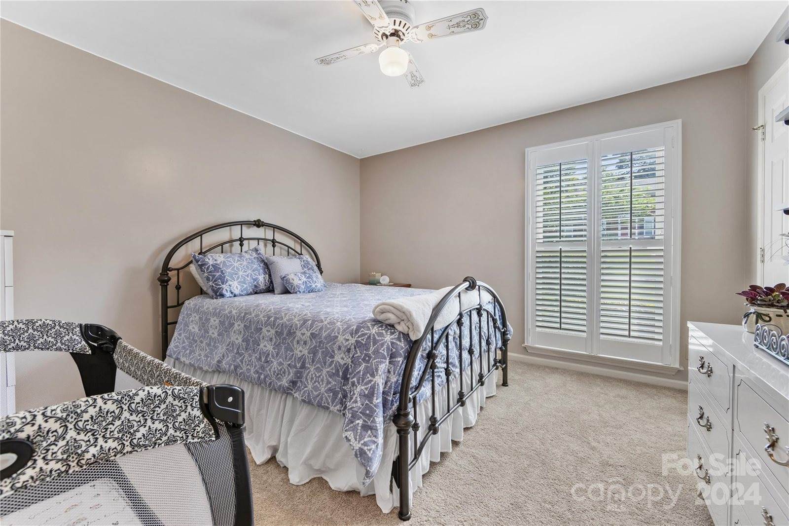 200 Wainsley Place, Matthews, NC 28105