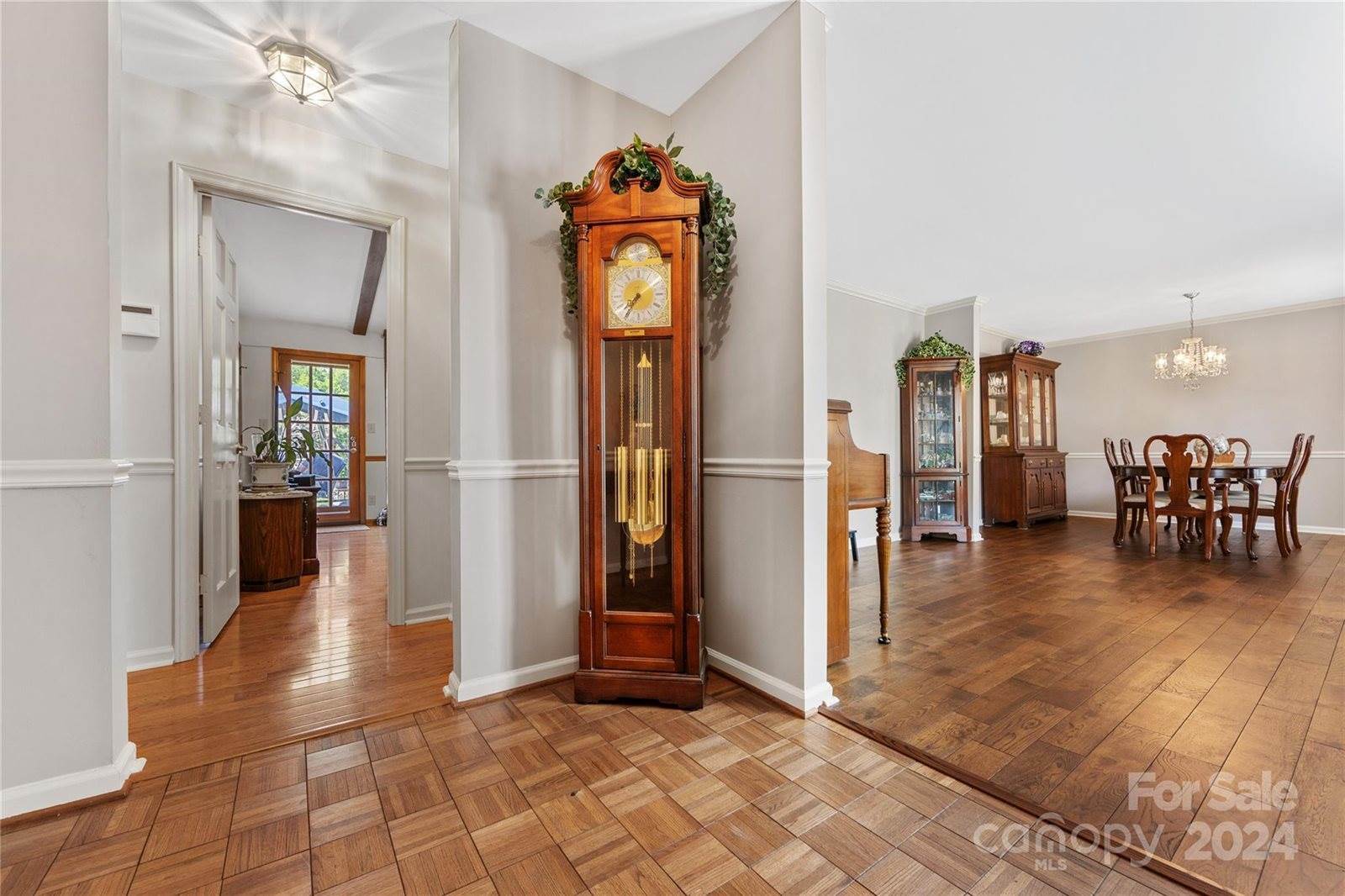 200 Wainsley Place, Matthews, NC 28105