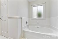 200 Wainsley Place, Matthews, NC 28105