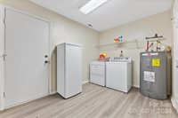 200 Wainsley Place, Matthews, NC 28105