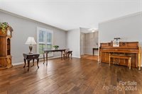 200 Wainsley Place, Matthews, NC 28105