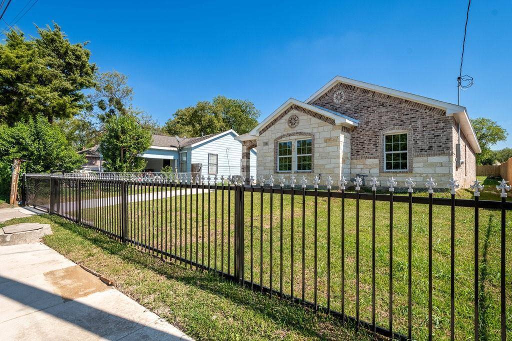 3311 Beauchamp Avenue, Dallas, TX 75216