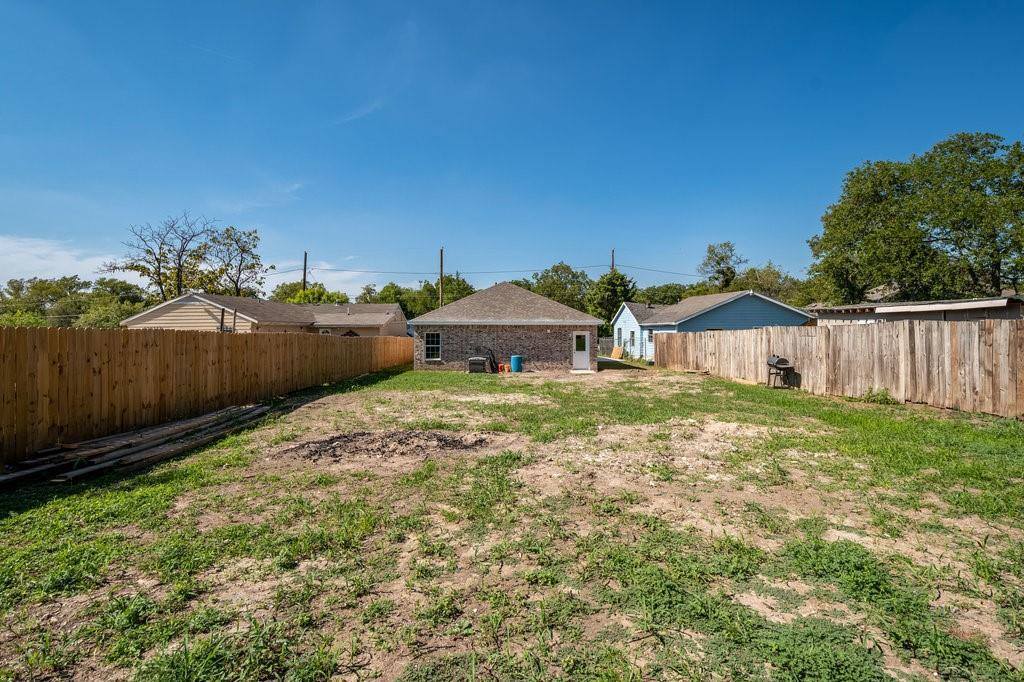 3311 Beauchamp Avenue, Dallas, TX 75216