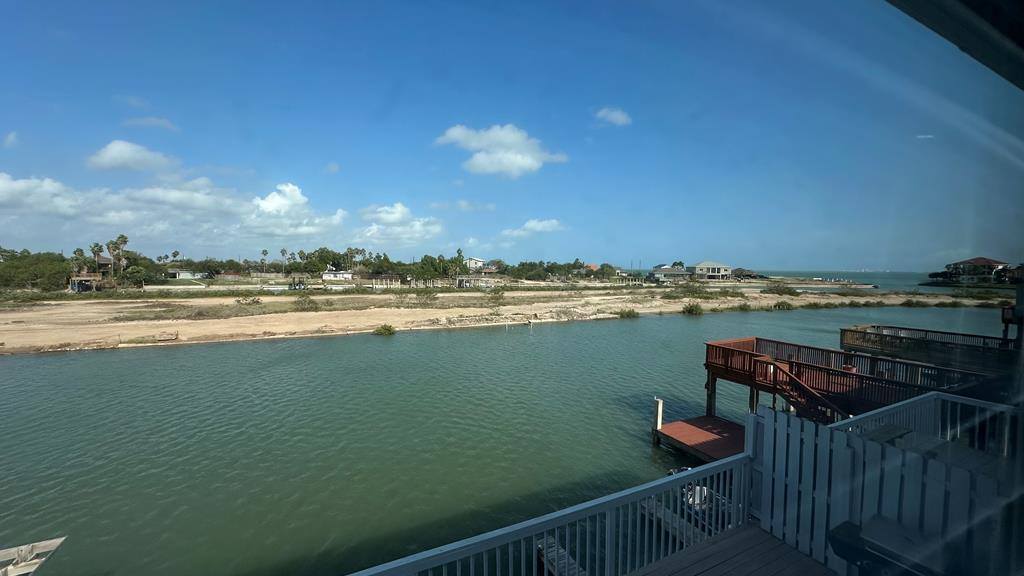 1422 Harbor Island Dr, #1422-61, Port Isabel, TX 78578