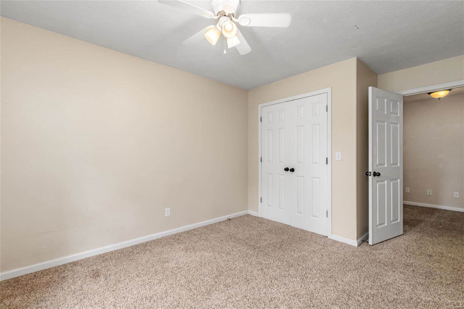 19555 Lenox Lane, Waynesville, MO 65583