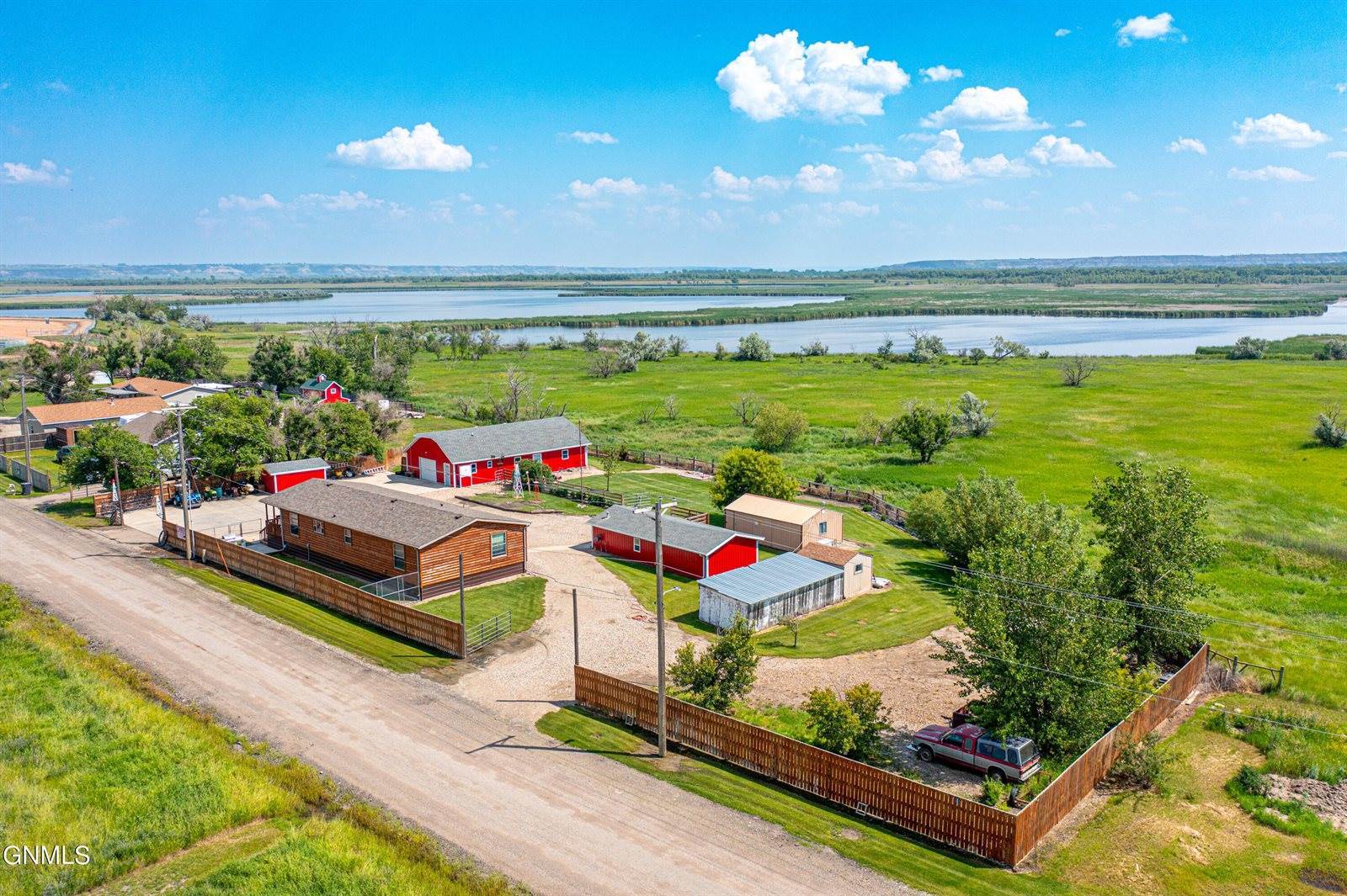 721 Riverside Drive, Williston, ND 58801