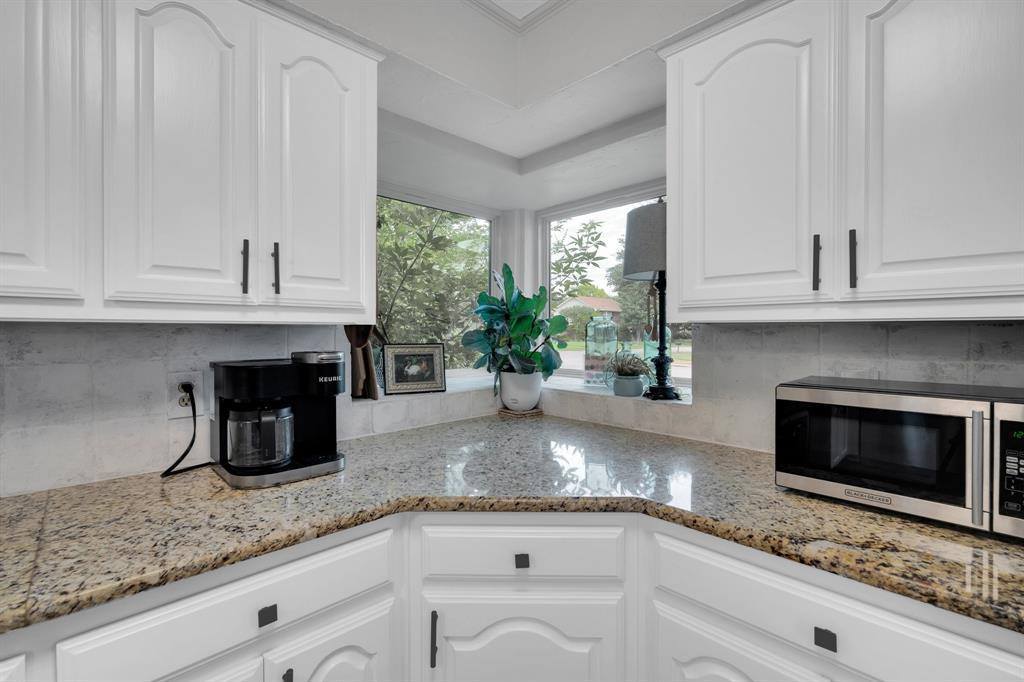 708 Robin Lane, Coppell, TX 75019