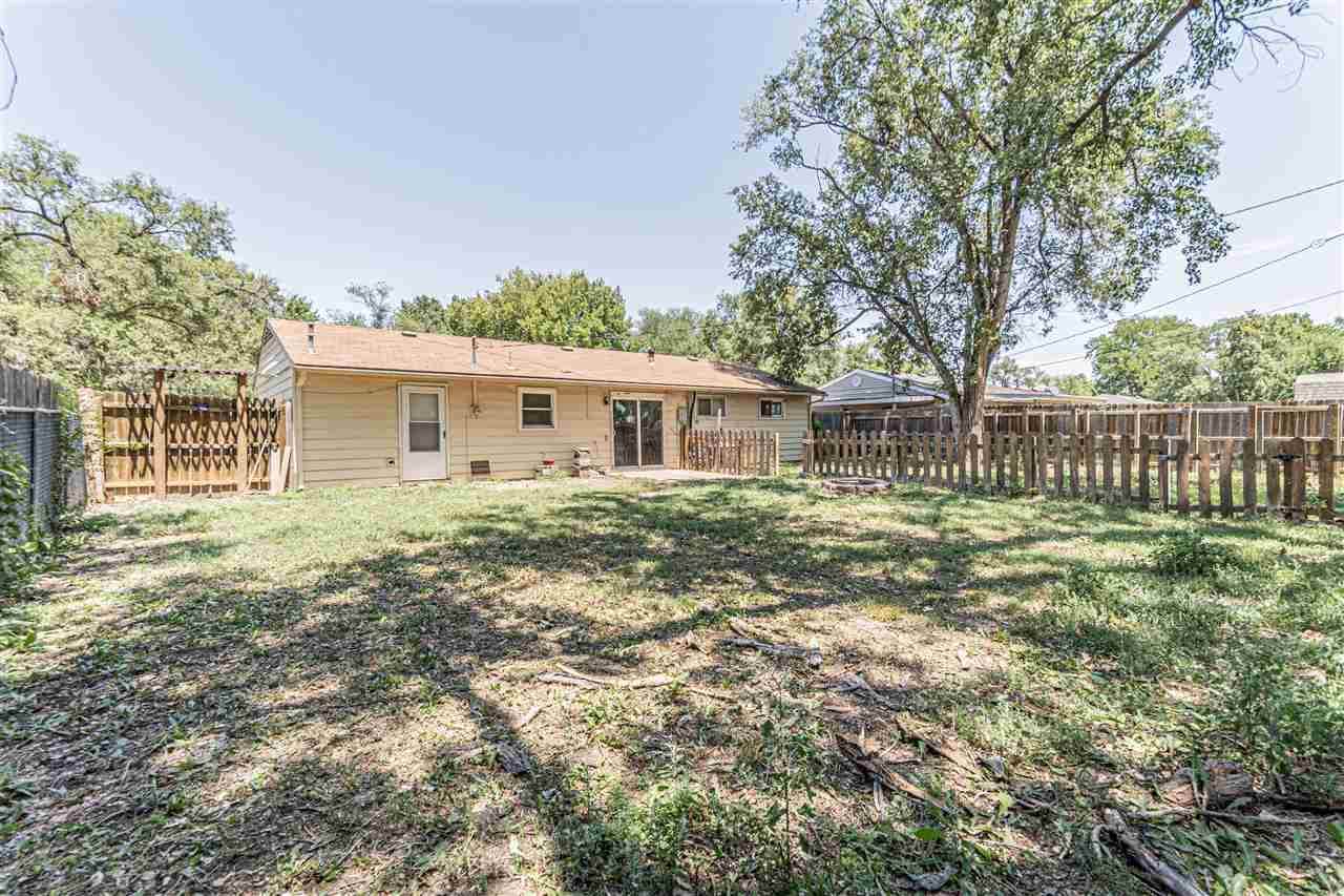 1505 Kiowa Avenue, Salina, KS 67401