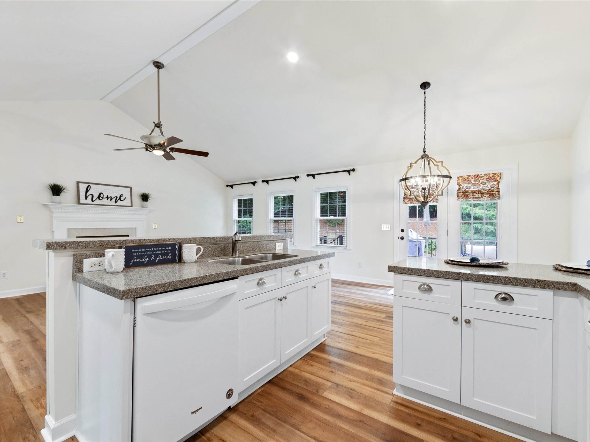 201 Rosedale Lane, Matthews, NC 28105