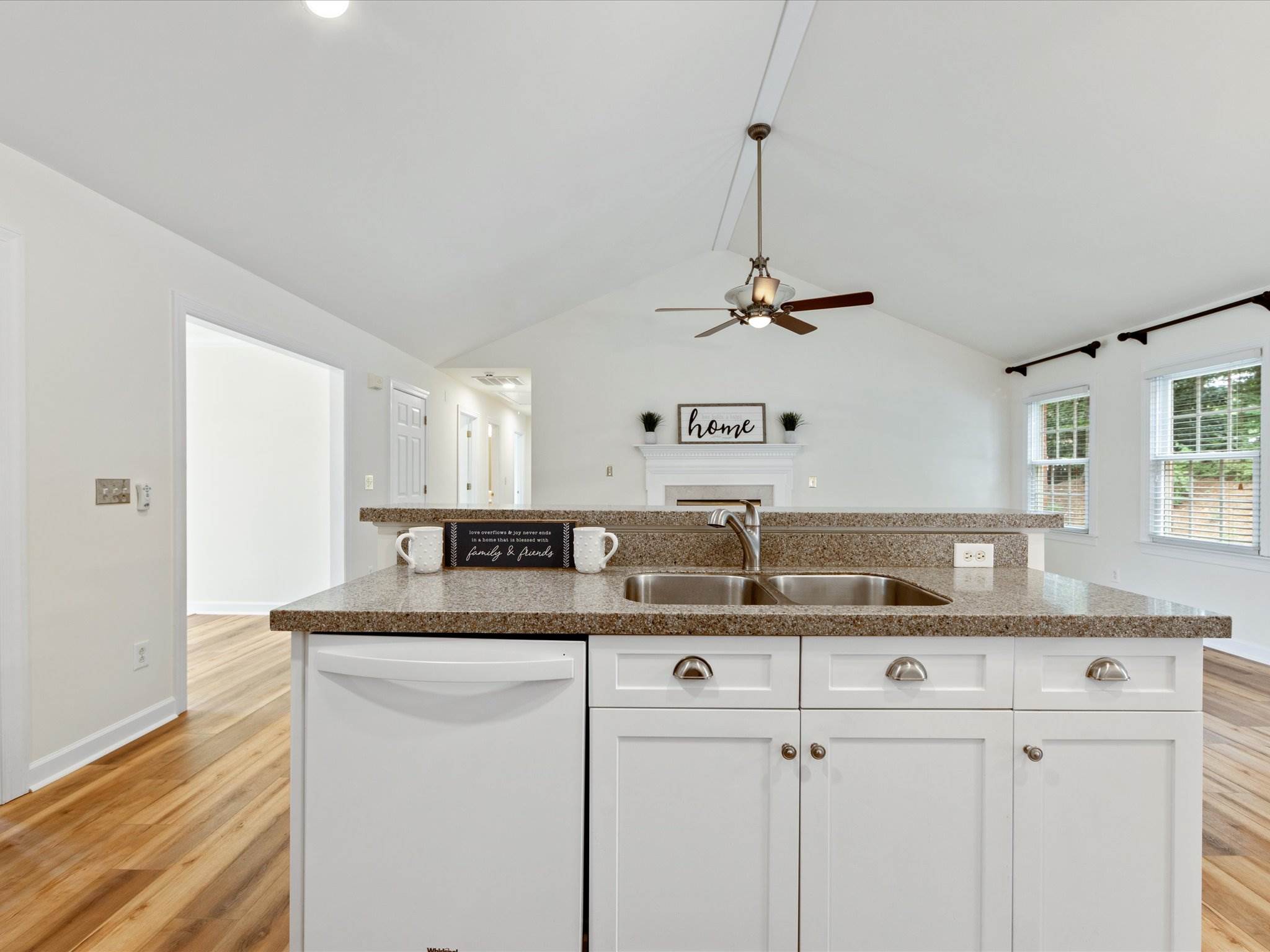 201 Rosedale Lane, Matthews, NC 28105