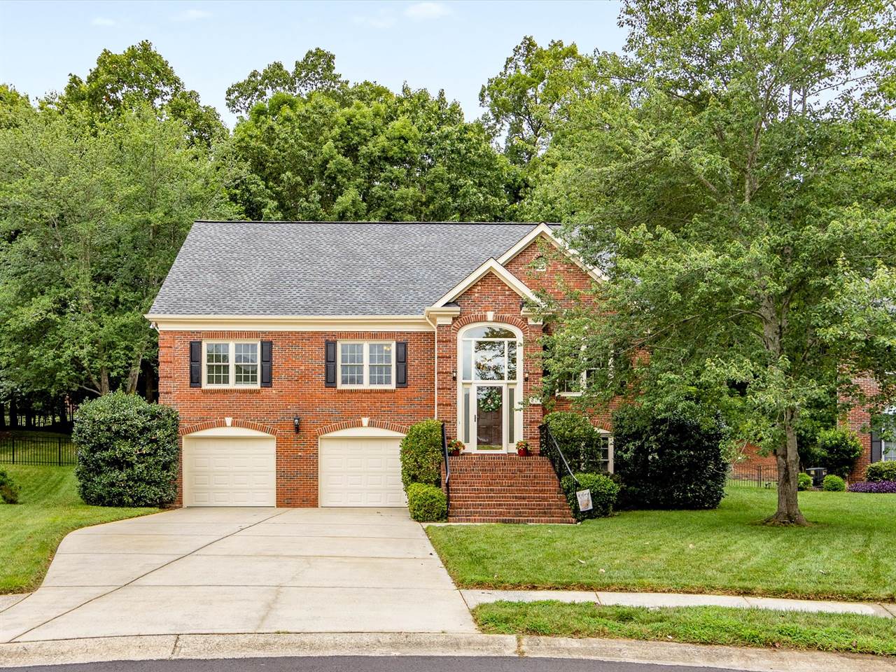 201 Rosedale Lane, Matthews, NC 28105