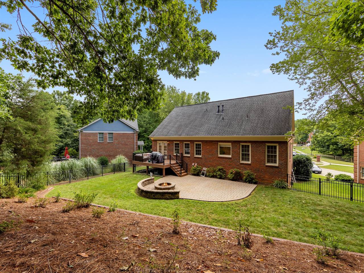 201 Rosedale Lane, Matthews, NC 28105