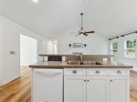 201 Rosedale Lane, Matthews, NC 28105