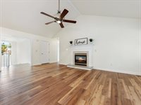 201 Rosedale Lane, Matthews, NC 28105