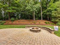 201 Rosedale Lane, Matthews, NC 28105